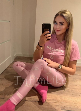 Стриптизерша Аленка №8123, 22 лет